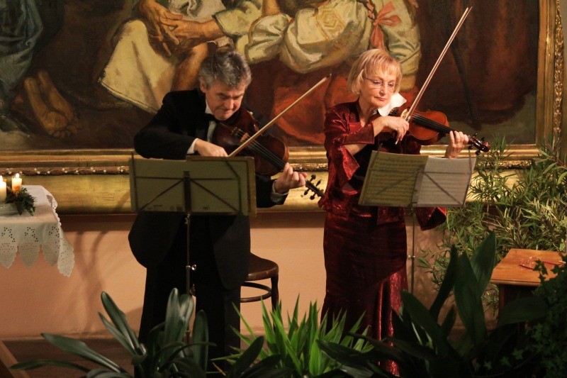 Jahodovi detail | Benefiční adventní koncert Jiřího a Ivony Jahodových 12.12.2013